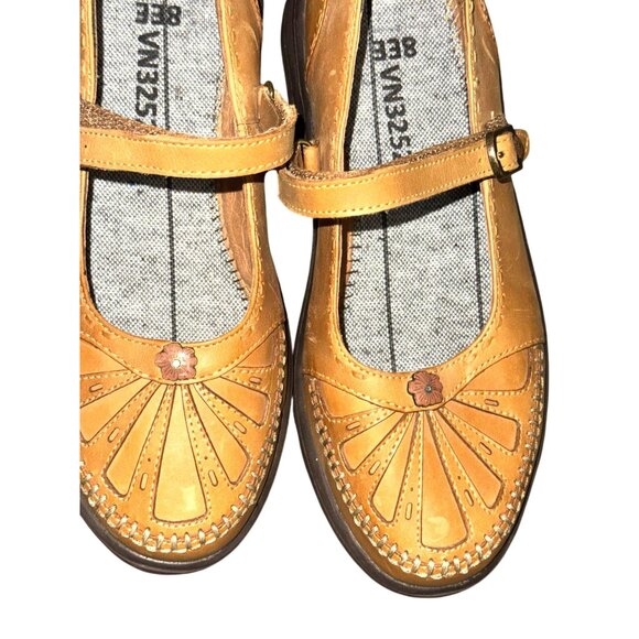 Dr. Comfort Paradise Womens Leather Mary Jane Shoes Size 8W Tan With Flower Deta - Picture 4 of 7